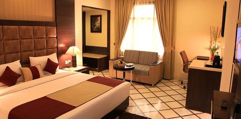 Hotel Florence Nuova Delhi Esterno foto
