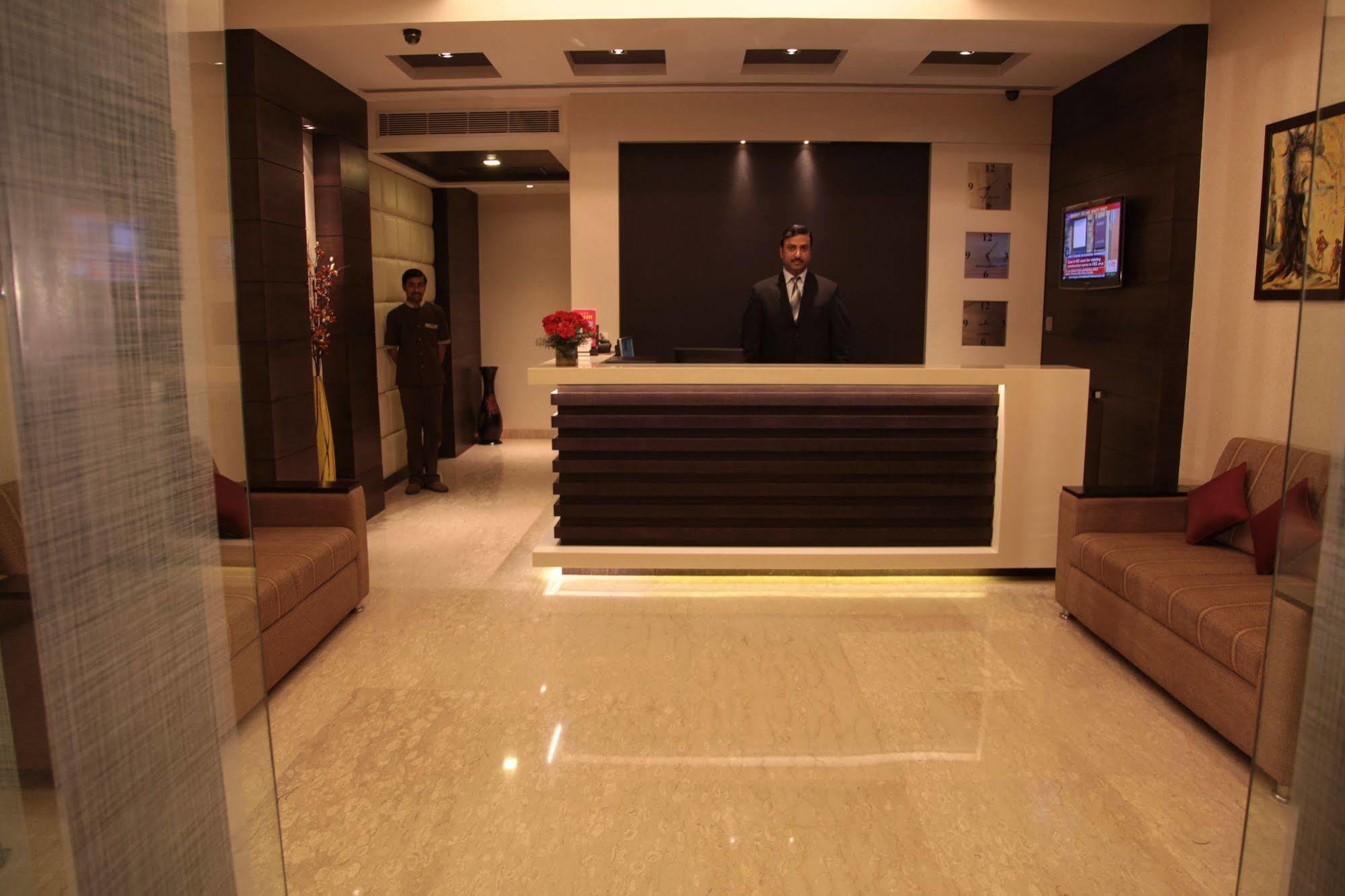 Hotel Florence Nuova Delhi Esterno foto
