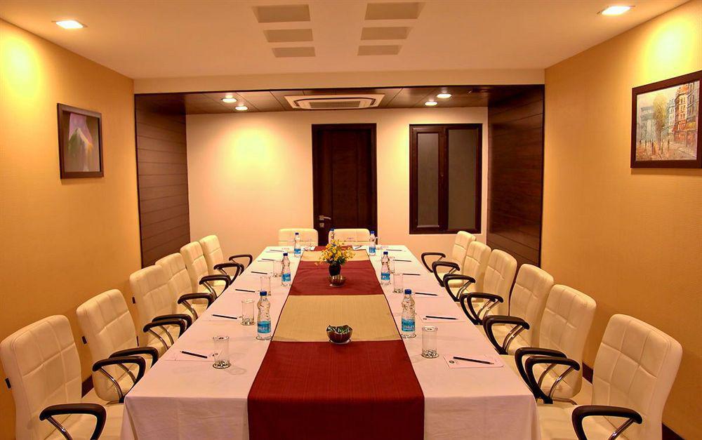 Hotel Florence Nuova Delhi Esterno foto